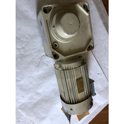 SUMITOMO RNYM05-32-5 Hyponic Drive GEAR REDUCER,50:1-RATIO,155821 410RPM,50Hz,AM