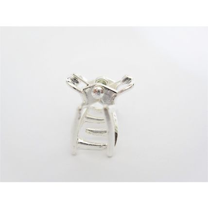 Tiny small silver tone bow shaped metal hair claw clip