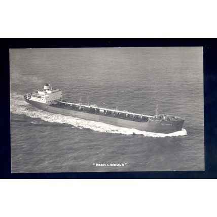 TA0919 - ESSO Oil Tanker - Esso Lincoln - built 1962 - postcard