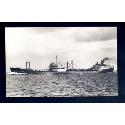 TA0914 - ESSO Oil Tanker - Esso Oxford - built 1953 - postcard