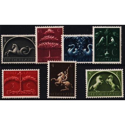 Netherlands. 1943 Set(7) S.G.571/577 Mounted Mint