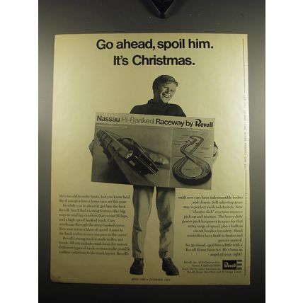1969 Revell Nassau Hi-Banked Raceway Ad - Go ahead, spoil him. It's Christmas