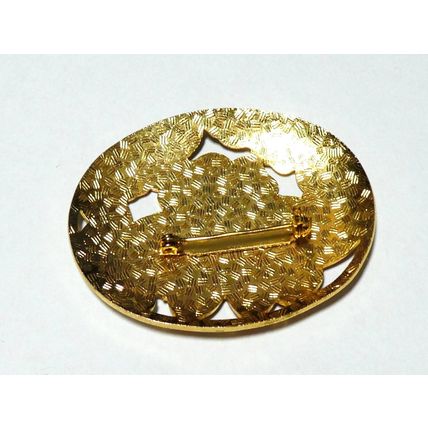 VINTAGE 1990 Large Goldtone Oval White/Green/Pink Champleve Enamel Floral BROOCH