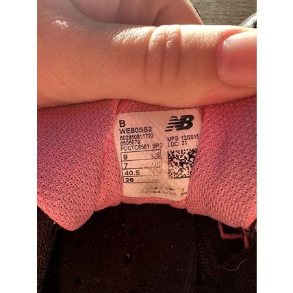 New Balance Womens 80 V2 WE80SS2 Black W/Pink Laces Running Shoes Sneakers Sz 9B