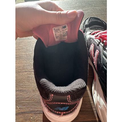 New Balance Womens 80 V2 WE80SS2 Black W/Pink Laces Running Shoes Sneakers Sz 9B