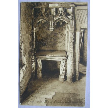 vintage postcard Loches, Oratory of Anne of Brittany