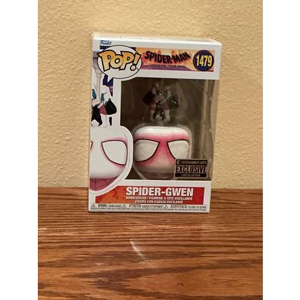Funko Pop! Spider-Gwen #1479 Entertainment Earth Exclusive (Box & Protector)