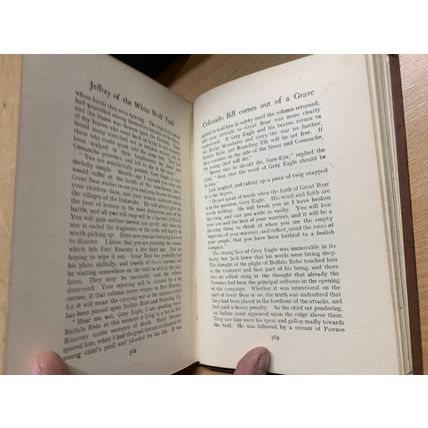 ANTIQUE "JEFFREY OF THE WHITE WOLF TRAIL" WESTERN COWBOY FICTION BOOK (P4)
