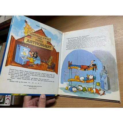 1970 WALT DISNEY'S DONALD DUCK THE POP UP ASTRONAUT VINTAGE HARDBACK BOOK (P4)