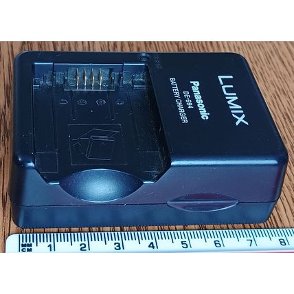 Genuine Panasonic Lumix Battery Charger DE-994A