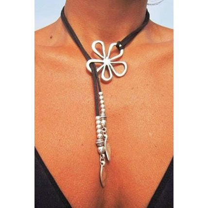 Silvery Hollow Out Floral Leather Rope Y-shaped Necklace