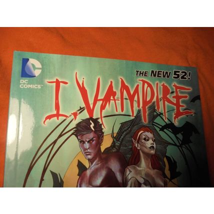 I, VAMPIRE Vol. 1 Tainted Love TPB! NM/M! Batman! Constantine! 2012! 15.00!!