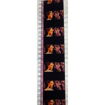 Pk GEB - M - MIX - d 080B . 1 STRIP OF 5 - 35MM FILM CELLS. ( )