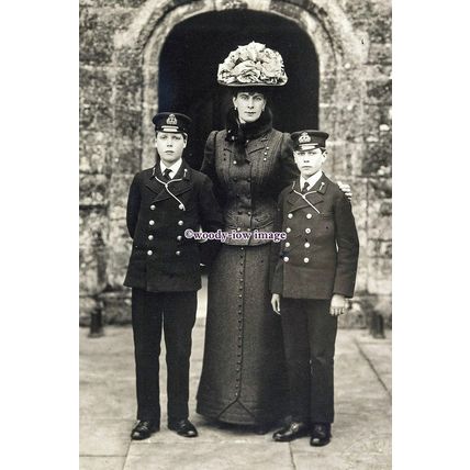 rs1263 - Queen Mary with her Sons Princes Edward & Albert c1910 - print 6x4