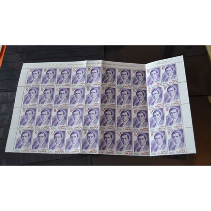 Spain stamps. 1979 Spanish Celebrities MNH 1/2 sheet - top SG 2560 - 2563(AL896)