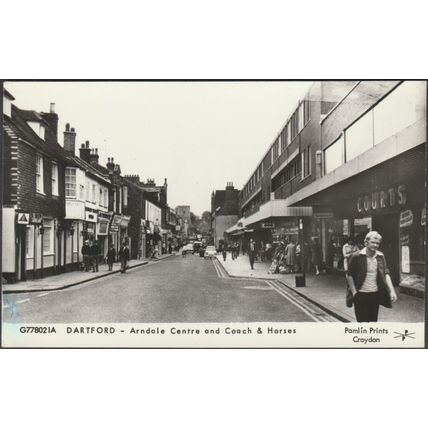 Arndale Centre and Coach & Horses, Dartford, Kent, c.1975 - Pamlin Prints RPPC