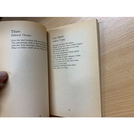 1982 1ST EDITION "OUT OF THE BLUE" WEATHER POEMS ANTHOLOGY PAPERBACK BOOK (P2)