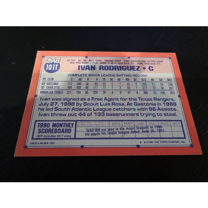 1991 Topps Traded Card # 101T Ivan Rodriguez Excellent-Mint (6) Texas Rangers
