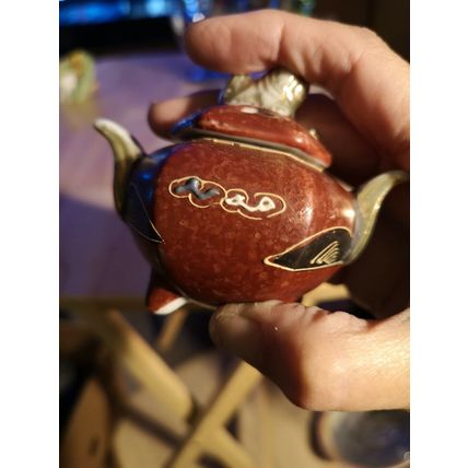 Small Oriental Lidded Trinket Pot/ Burner