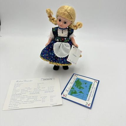 Madame Alexander 8in Doll with Papers and Original Box #25800 Germany