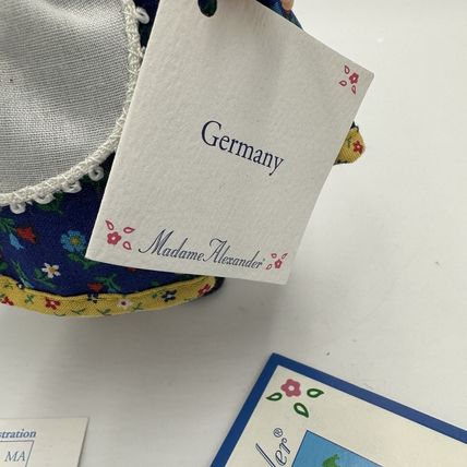 Madame Alexander 8in Doll with Papers and Original Box #25800 Germany