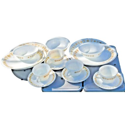 Corelleware Butterfly pattern mixed pieces 4 cups & saucers 8dinplt.3cerealbowls