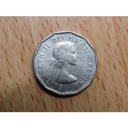 1961 Queen Elizabeth ll 5 Cents Canada Coin