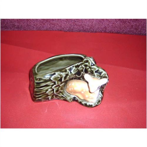 SYLVAC / FAWN IN TREE STUMP FROM SYLVAC FAWN (02/02)