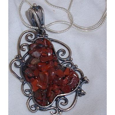 H cut stones pendant
