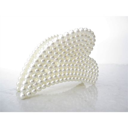 White acrylic heart hair claw clip with faux pearls for fine thin hair