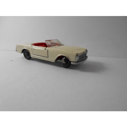 Matchbox Lesney Mercedes 230 SL no.27 England 1960s (off white) ok condition