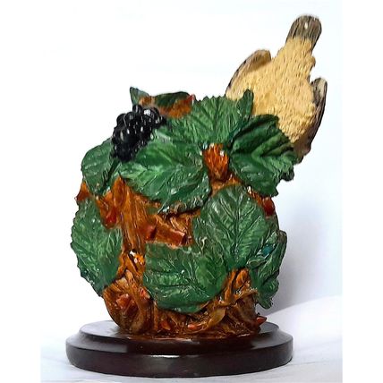 CERAMIC FIGURINE - THE WREN, NEST & CHICK by COUNTRY BIRD COLLECTIONS 9 x 9 cm