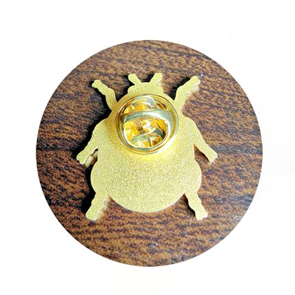 Ladybird Enamelled Pin Badge Moon Phase Wiccan Brooch Metal 3 cm x 2.5 cm BA80