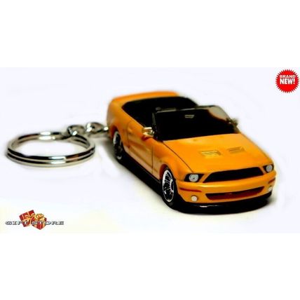 RARE KEYCHAIN ORANGE FORD MUSTANG CONVERTIBLE CUSTOM Ltd. Ed. GREAT GIFT