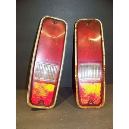1968 69 INTERNATIONAL HARVESTER SCOUT II TERRA TAILLIGHTS OEM PAIR STIAR 68 320