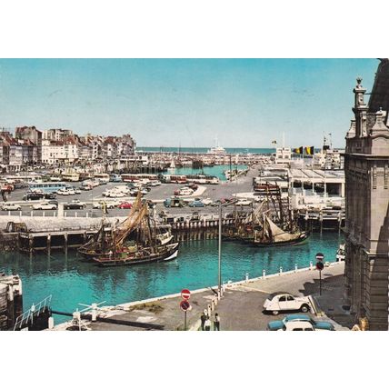 Oostende Vissershaven Belgium Postcard posted 1968 creased