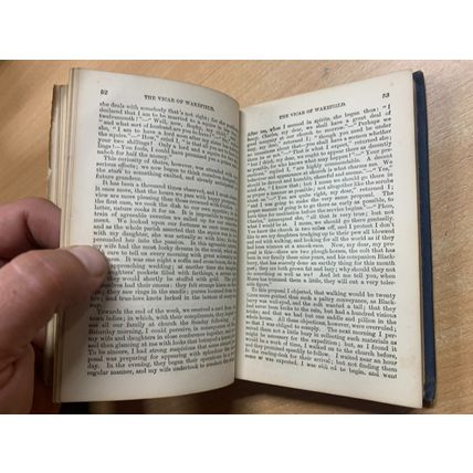 RARE* 1877 OLIVER GOLDSMITH THE VICAR OF WAKEFIELD FICTION HARDBACK BOOK (P2)