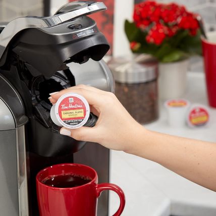 Tim Hortons Original Blend, Medium Roast Coffee, Single-Serve K-Cup Pods Compati