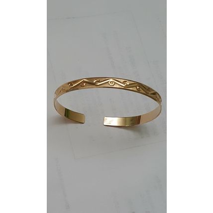 Estate Vintage 14k Yellow Gold Diamond Cut Hard Bangle 7"