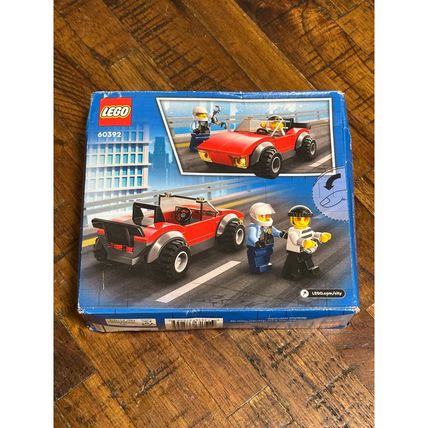 LEGO City Police Bike Car Chase 60392 Toy with Vehicle Motorbike & 2 Minifigures