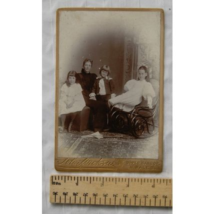 Cabinet photo - John Wreksus, Upper Bangor - lady + 3 children
