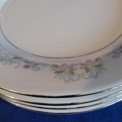 Vintage Lot 4 Crown Ming Fine China WINDSOR SALAD PLATES Jiang Shiang 7 1/2"