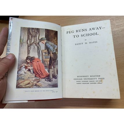 RARE* 1933 NANCY HAYES "PEG RUNS AWAY TO SCHOOL" FICTION HARDBACK BOOK (P4)