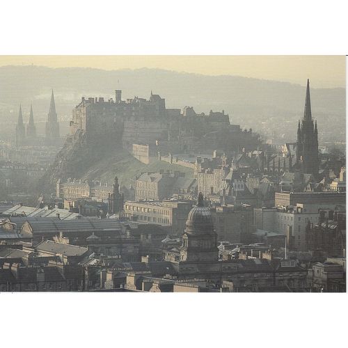 E23: Edinburgh: The City from Salisbury Craggs.
