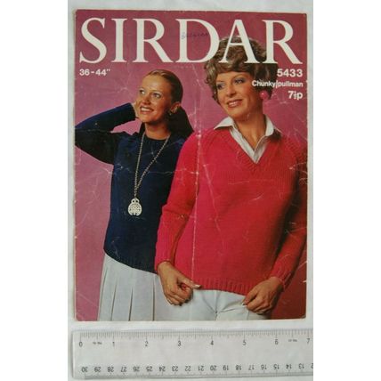 Vintage: Sirdar 5433 sweater, chunky, 36-44 inch