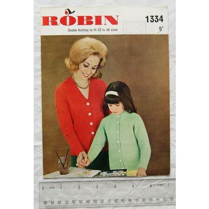Vintage: Robin 1334 mother & daughter cardigans, DK