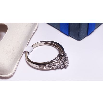 Estate .25ctw Natural Rd/Bg Diamond Halo split shank 10Kt WG Engagement Rg#22222