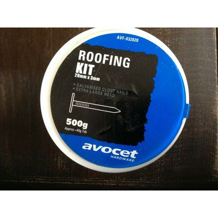 3 x 500 G Tubs = 1 1/2KG Galvanised Clout Nails 20mm x 3mm