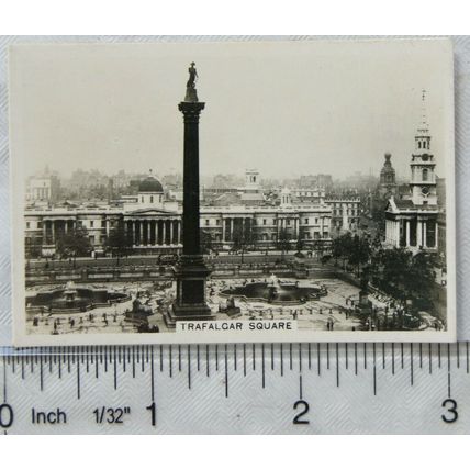 1935 Senior Service Sights of London No. 33 Trafalgar Square