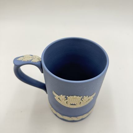 Vtg Wedgwood Christmas 1974 Blue Jasperware Parliament Mug England Commemorative